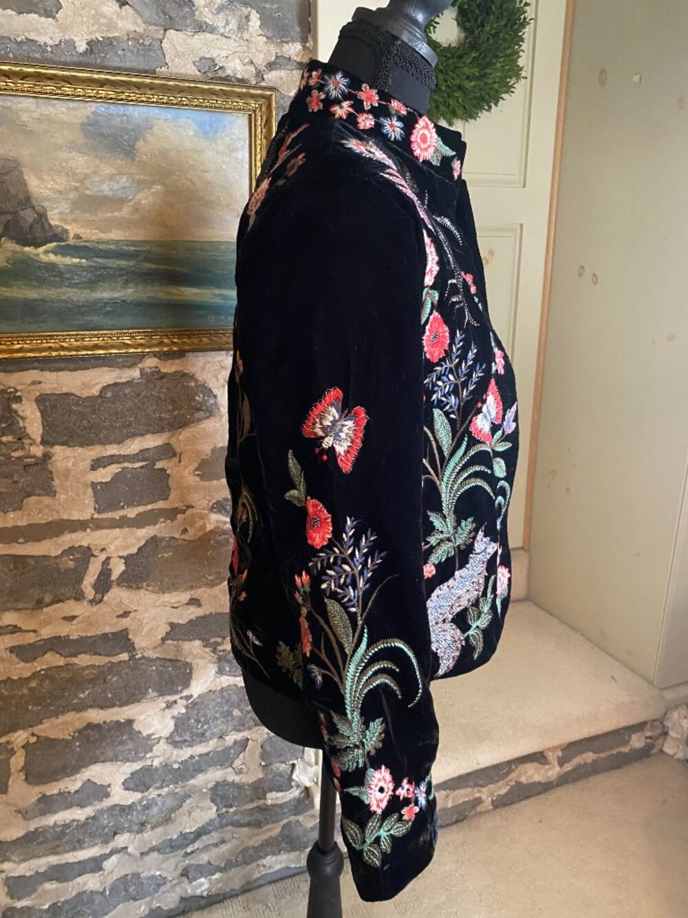 Zara Black Velvet Embroidered Floral & Bird Blazer - Picture 4 of 9
